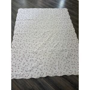 Vintage Chatham Floral Quilt Cotton Scalloped White Pink Shabby Chic Cottagecore